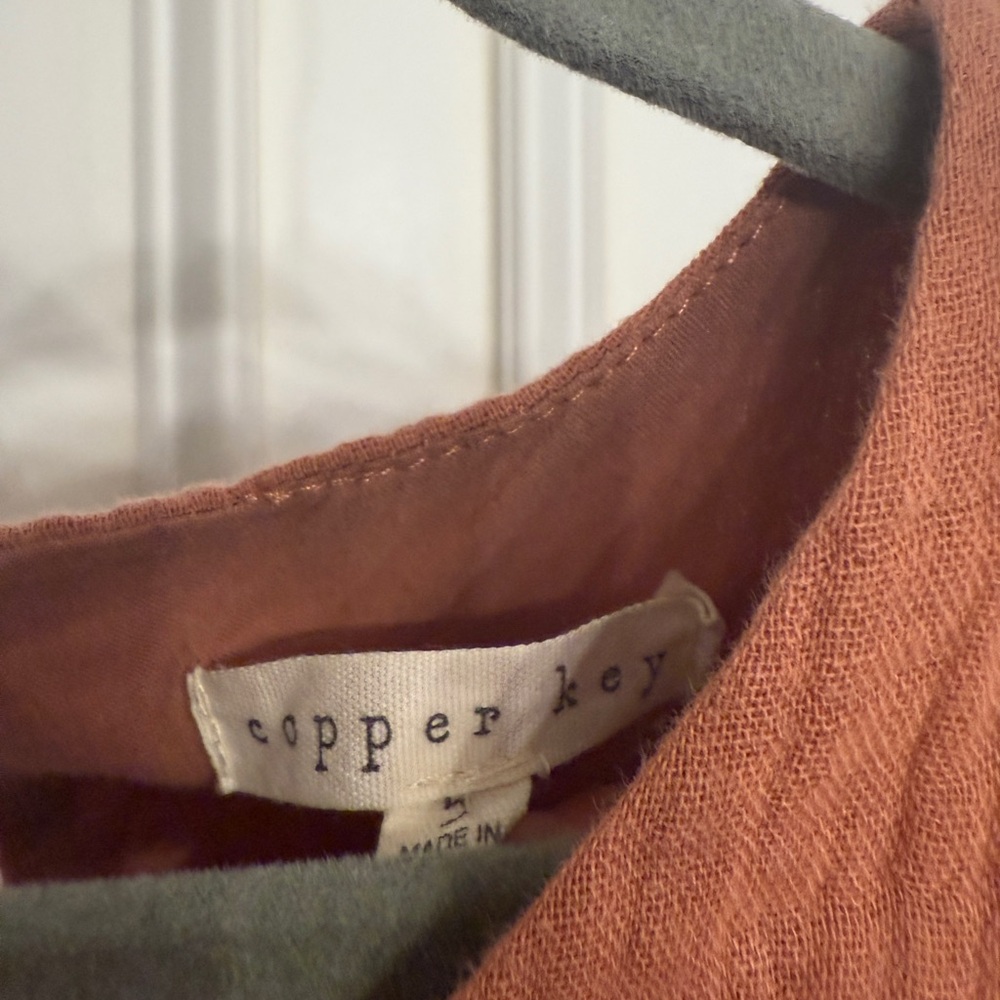 Copper Key Rust Textured Dress - Picture 2 of 12